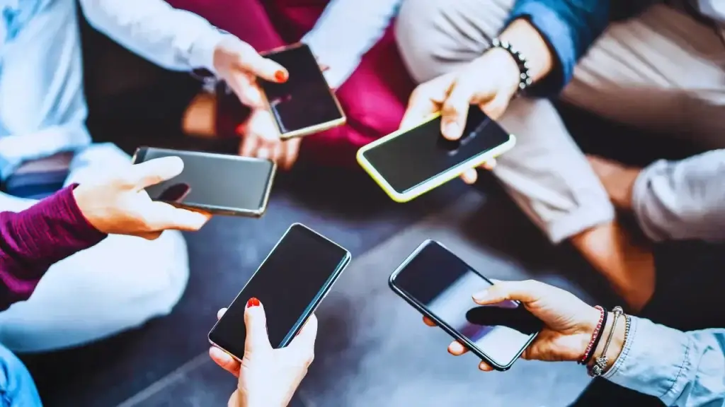 Criar conteúdo seguro e proteger espaço digital.