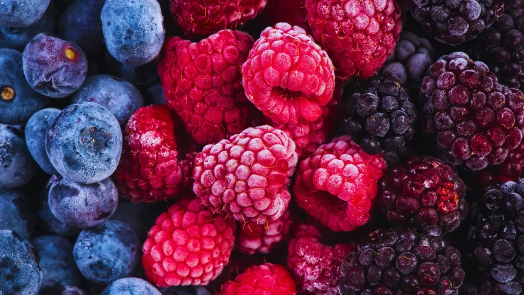Frutas congeladas como snack antioxidante e refrescante