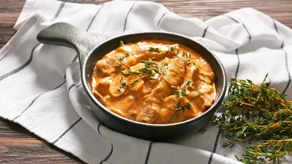 Estrogonofe de Carne Cremoso em panela 