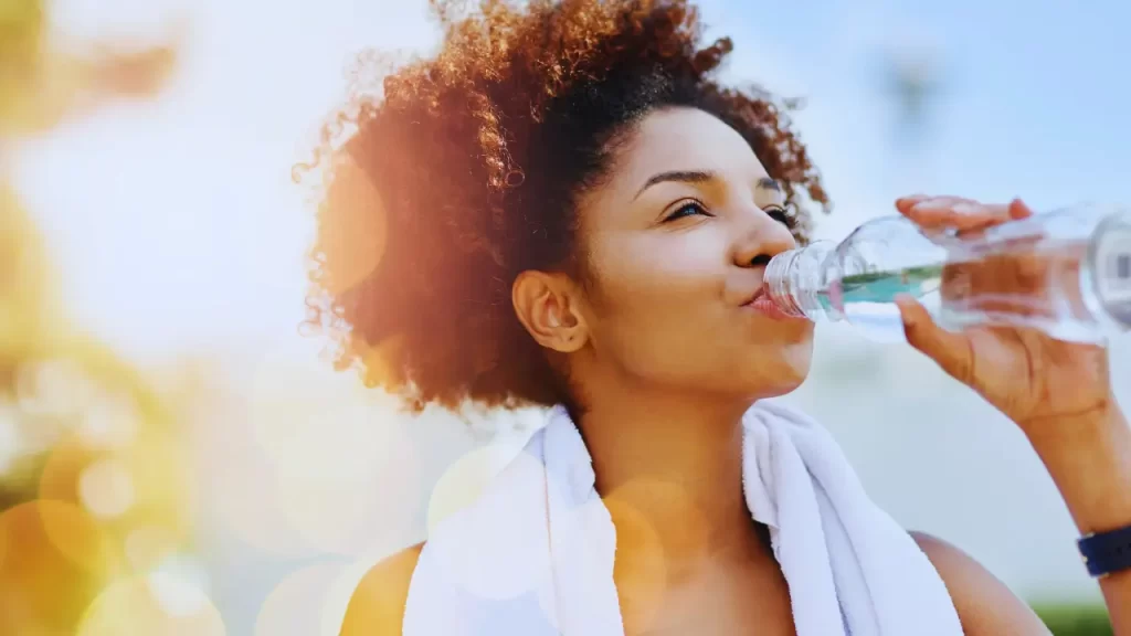 Hidratação fundamental para atividades ao ar livre